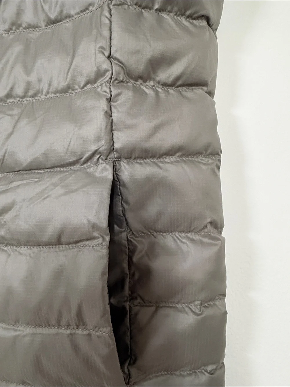 Uniqlo Quilted Puffer Vest in Gray